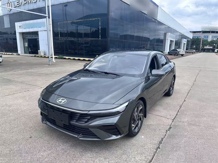 Фото 2 - Hyundai Elantra N line