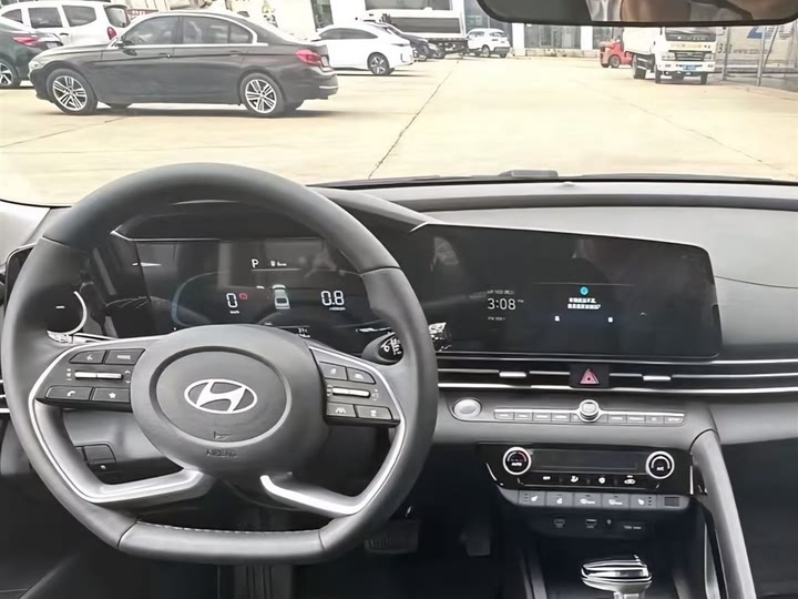 Фото 9 - Hyundai Elantra N line