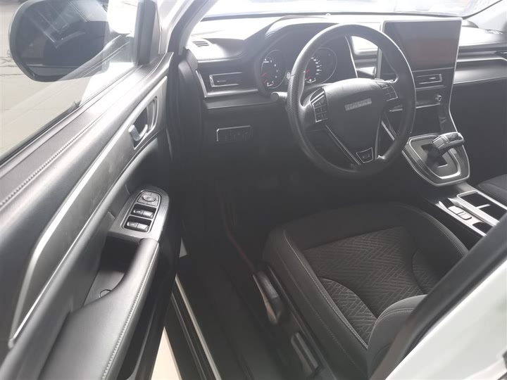 Фото 16 - Haval M6