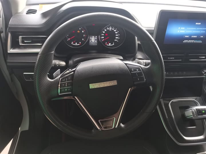 Фото 18 - Haval M6