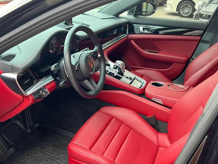 Фото 4 - Porsche Panamera