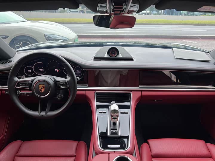 Фото 6 - Porsche Panamera