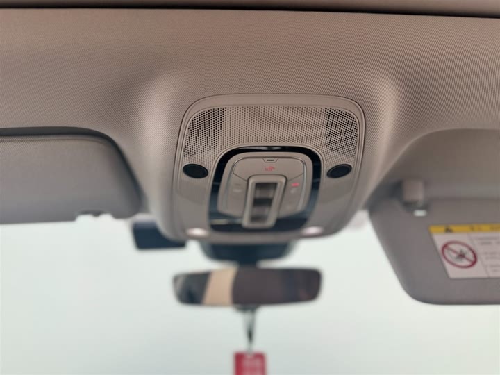 Фото 13 - Audi Q7