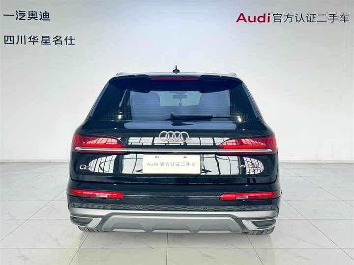 Фото 5 - Audi Q7