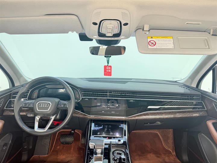 Фото 7 - Audi Q7