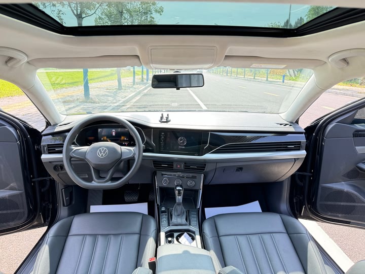 Фото 11 - Volkswagen Passat