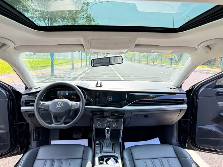 Фото 9 - Volkswagen Passat