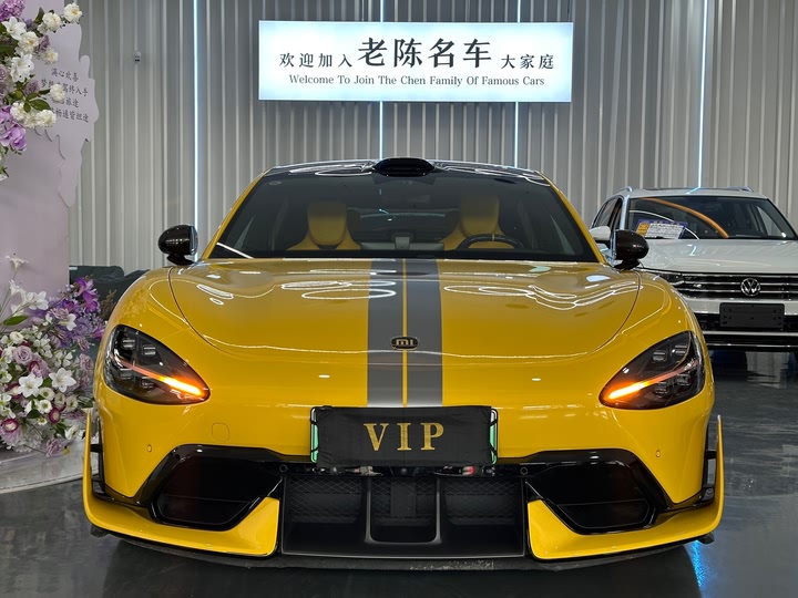 Фото 1 - Xiaomi SU7 Ultra