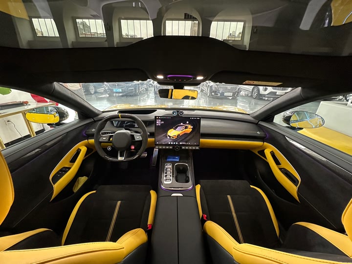 Фото 4 - Xiaomi SU7 Ultra