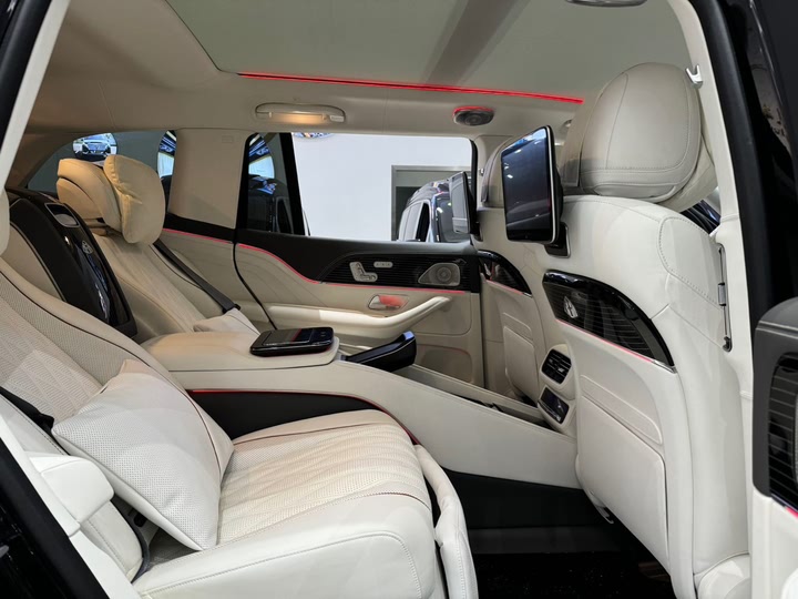 Фото 12 - Mercedes-Benz GLS-Class