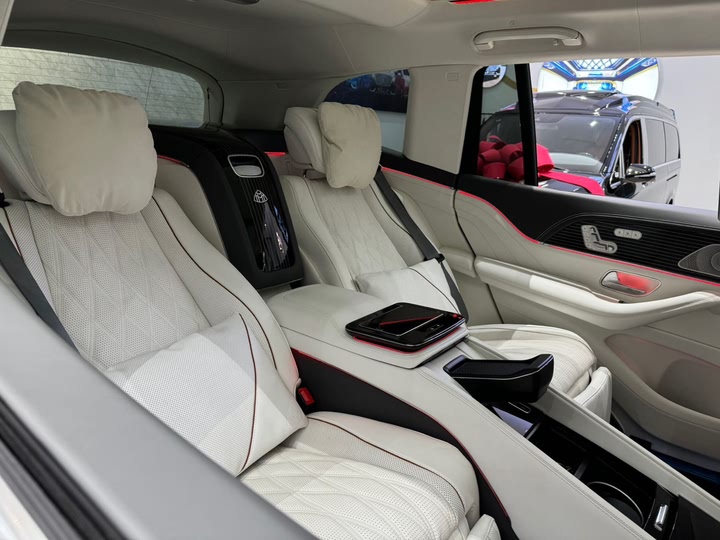 Фото 13 - Mercedes-Benz GLS-Class