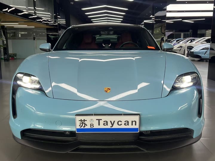 Фото 2 - Porsche Taycan