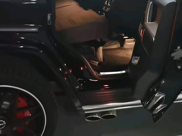 Фото 7 - Mercedes-Benz G-Class