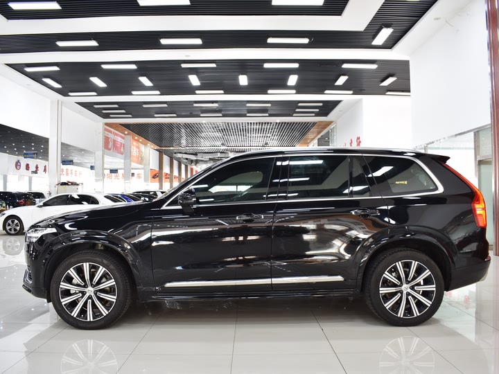 Фото 5 - Volvo XC90