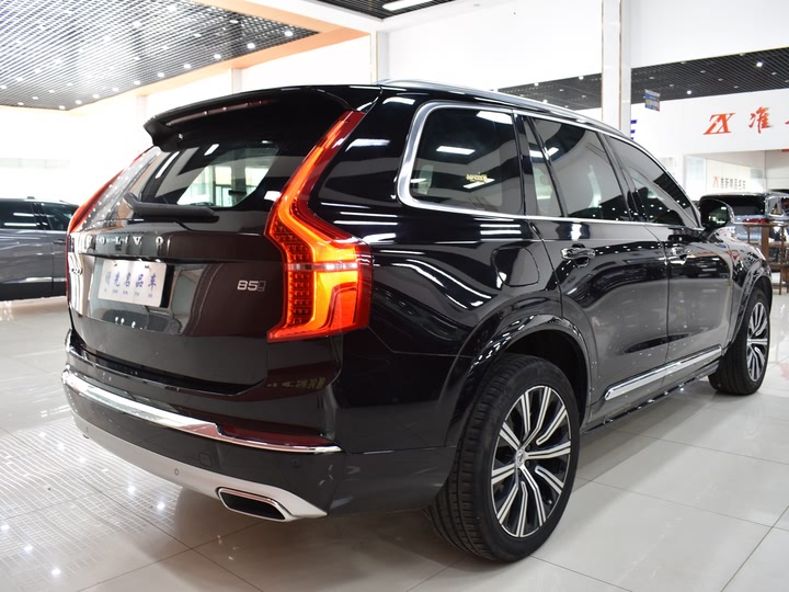 Фото 6 - Volvo XC90