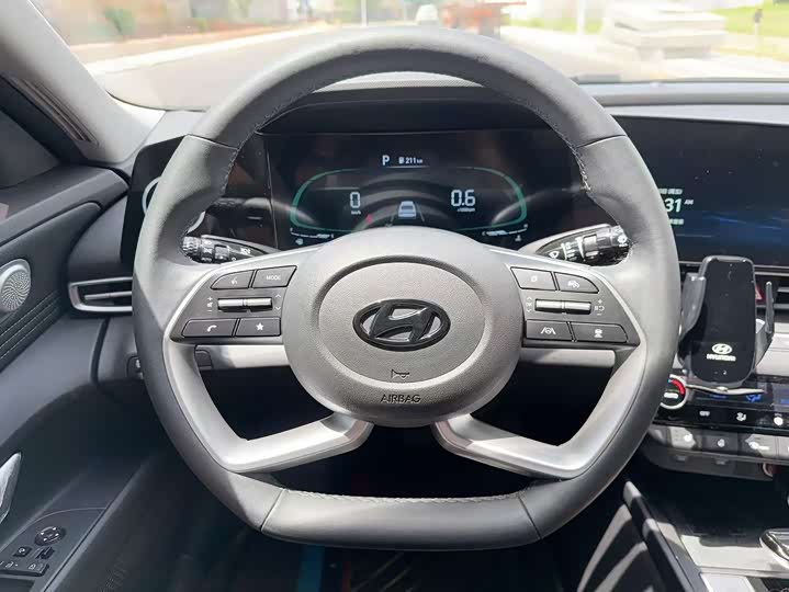 Фото 6 - Hyundai Elantra N line