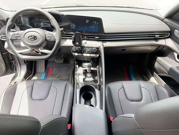 Фото 8 - Hyundai Elantra N line