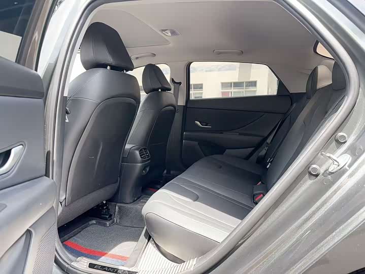 Фото 9 - Hyundai Elantra N line