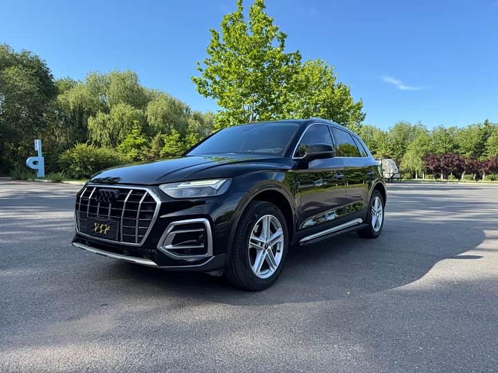 Фото 2 - Audi Q5L