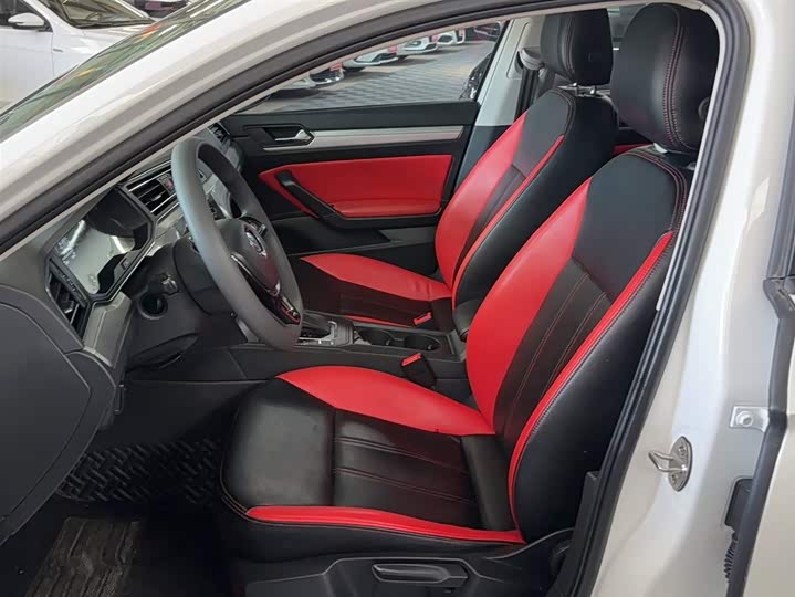 Фото 17 - Volkswagen Lamando L