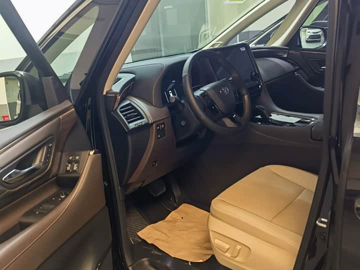 Фото 7 - Toyota Alphard