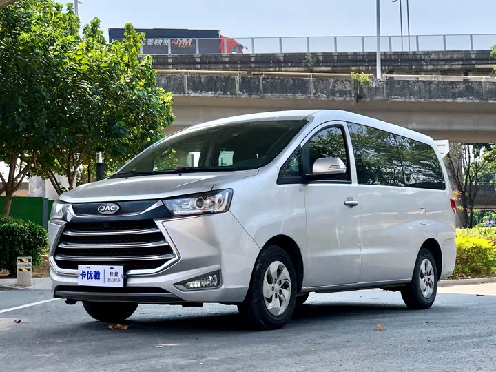 Фото 1 - JAC Refine M4