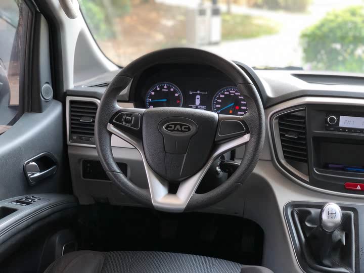 Фото 14 - JAC Refine M4