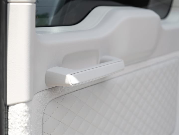 Фото 23 - Mercedes-Benz G-Class AMG