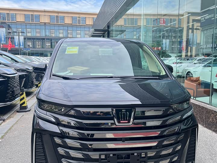 Фото 8 - Toyota Vellfire