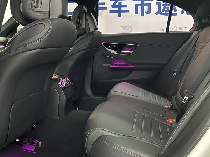 Фото 10 - Mercedes-Benz C-Class