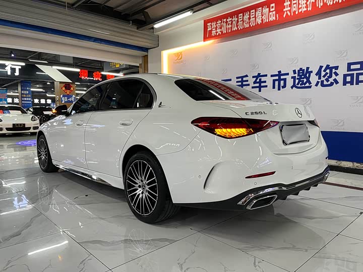 Фото 3 - Mercedes-Benz C-Class