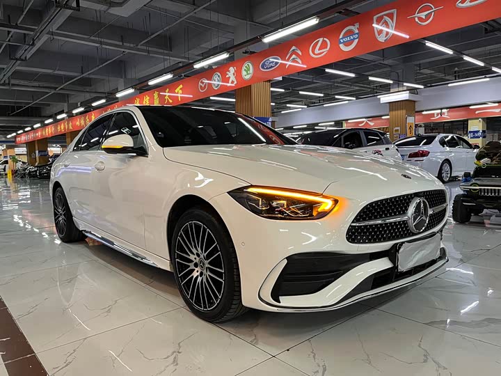 Фото 6 - Mercedes-Benz C-Class