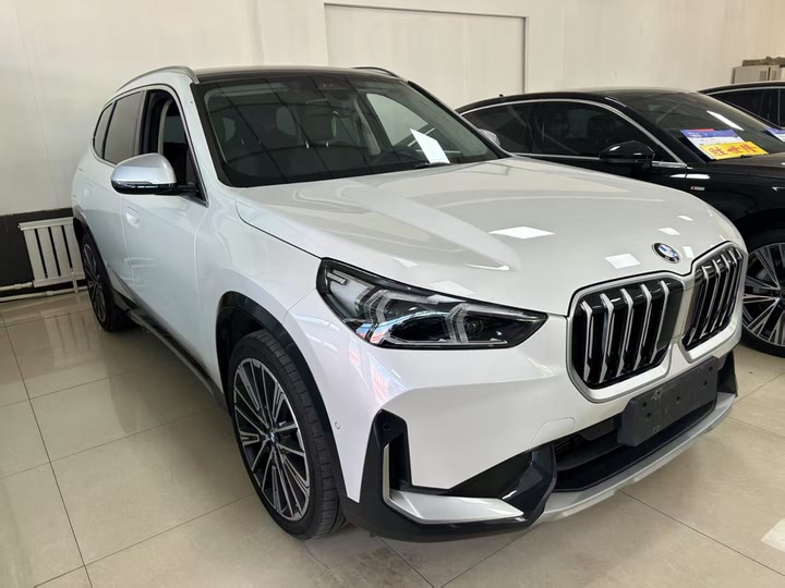 Фото 3 - BMW X1