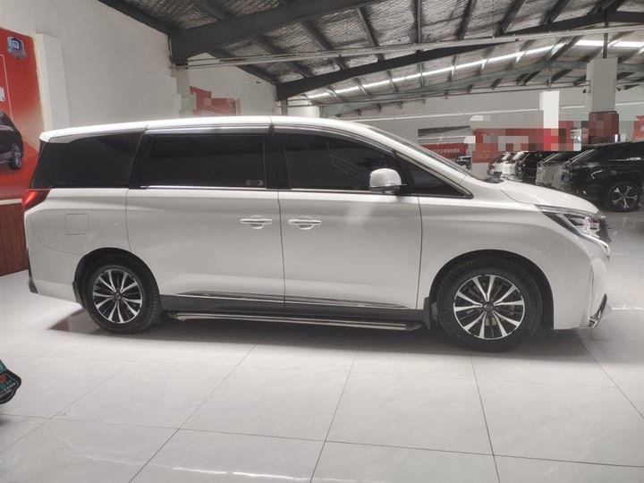 Фото 12 - GAC Trumpchi M8