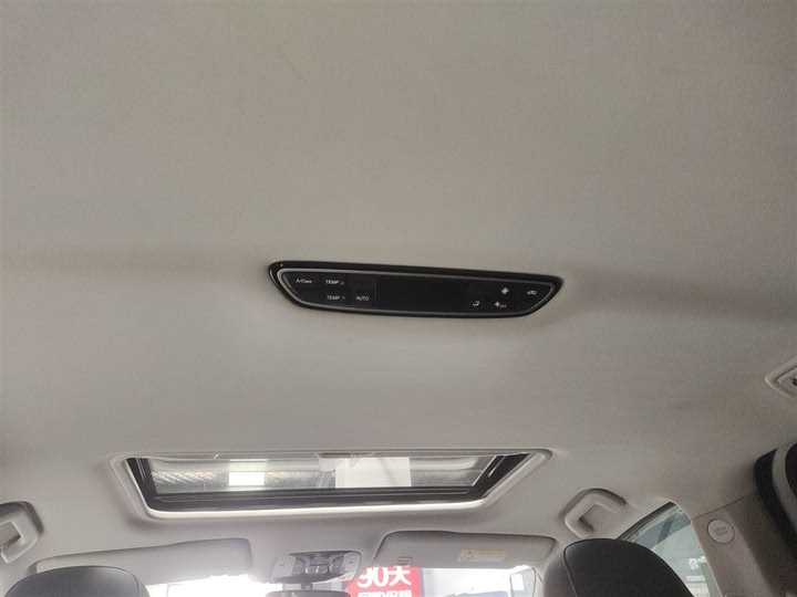 Фото 18 - GAC Trumpchi M8