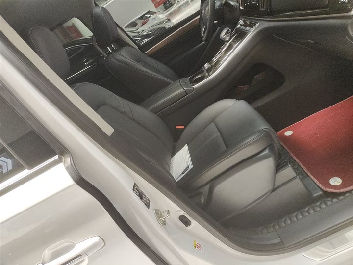 Фото 3 - GAC Trumpchi M8