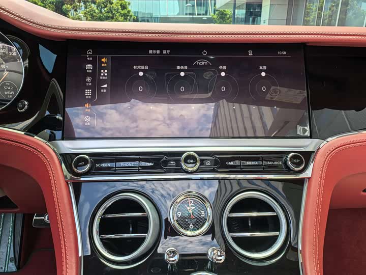 Фото 11 - Bentley Continental GT