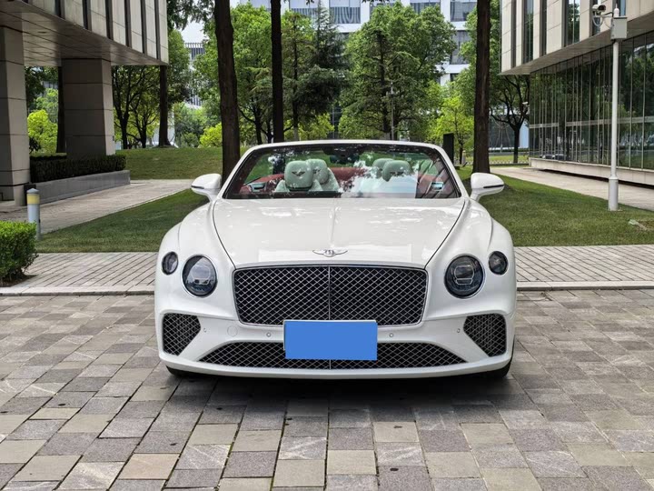 Фото 2 - Bentley Continental GT