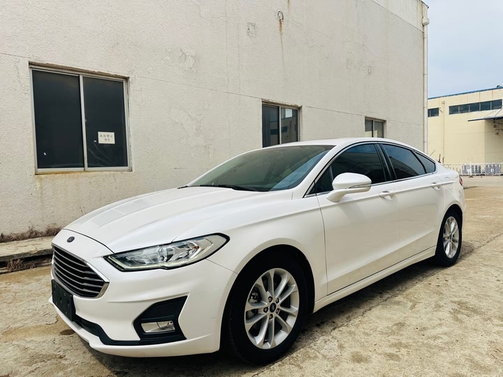 Фото 1 - Ford Mondeo