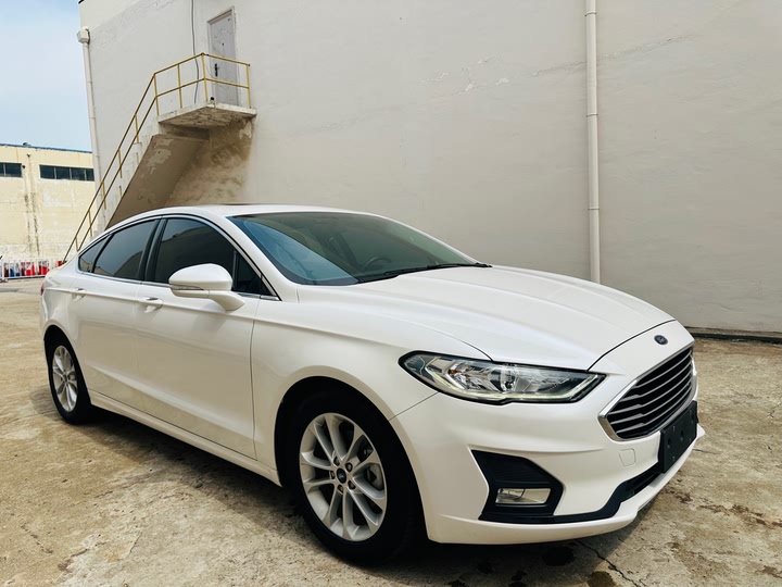 Фото 3 - Ford Mondeo