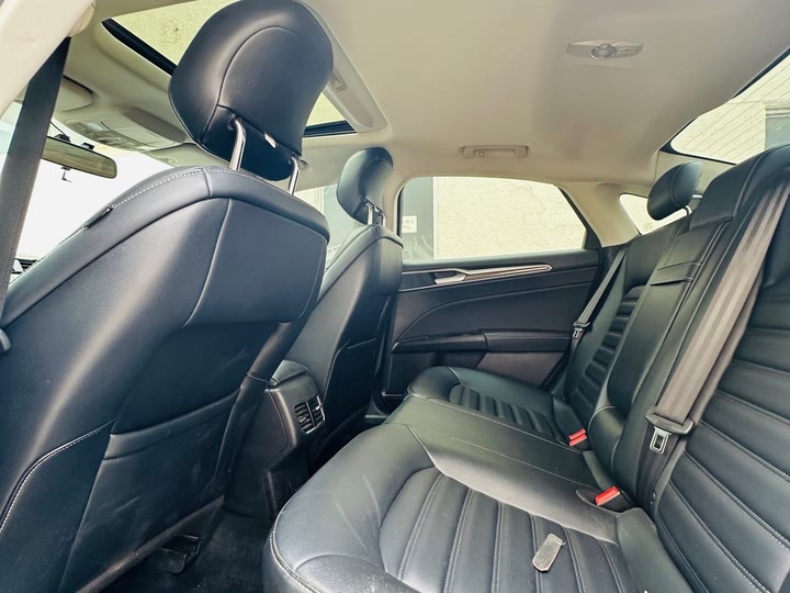 Фото 6 - Ford Mondeo