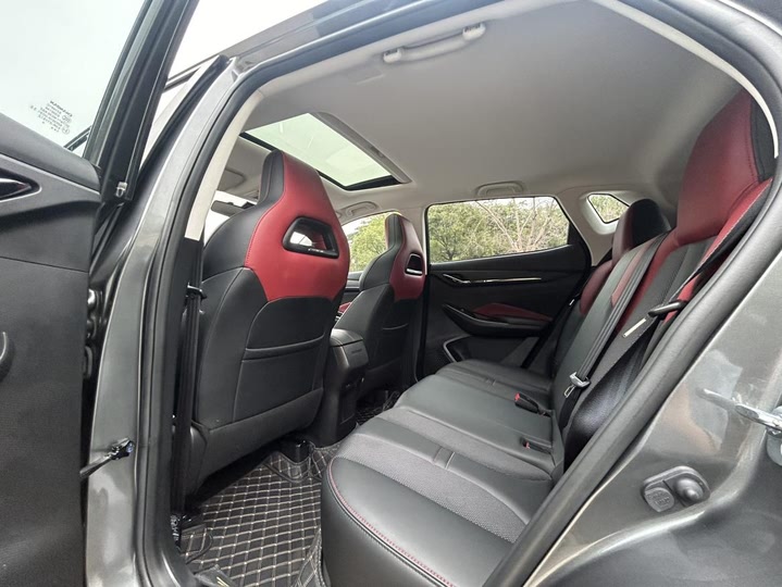 Фото 14 - Changan Oshan X5