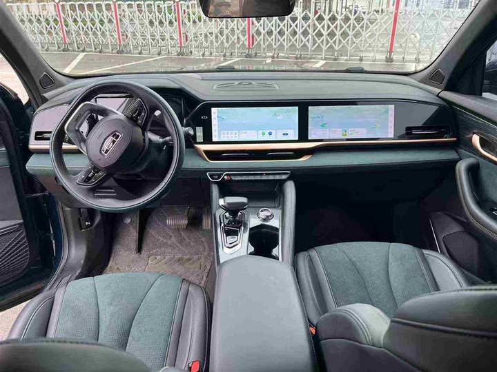 Фото 6 - Geely Monjaro