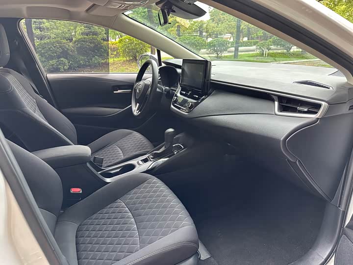 Фото 12 - Toyota Allion