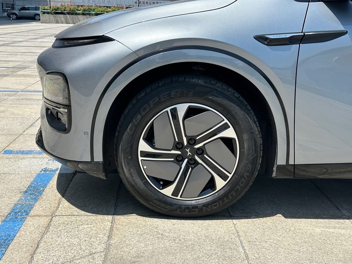 Фото 16 - XPeng G6