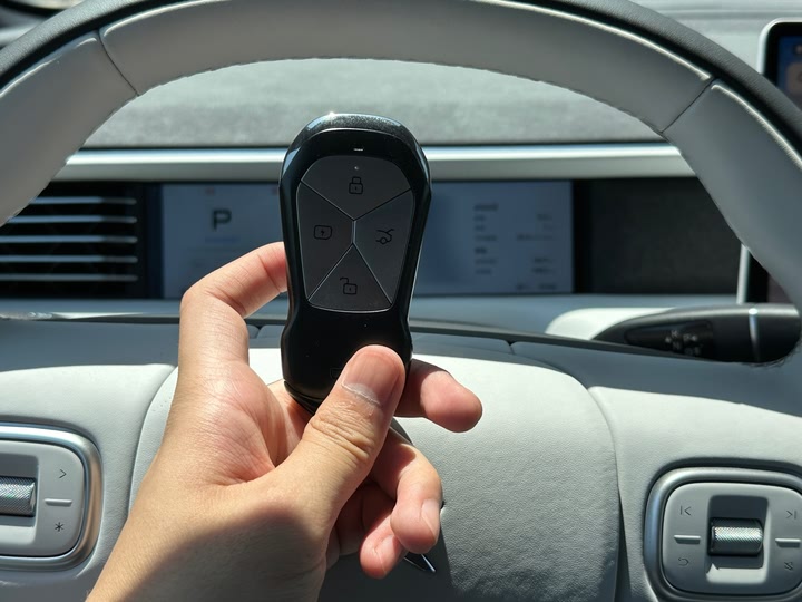 Фото 23 - XPeng G6